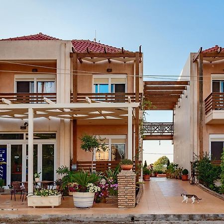 Giovanni Mare Kourouta Exterior photo