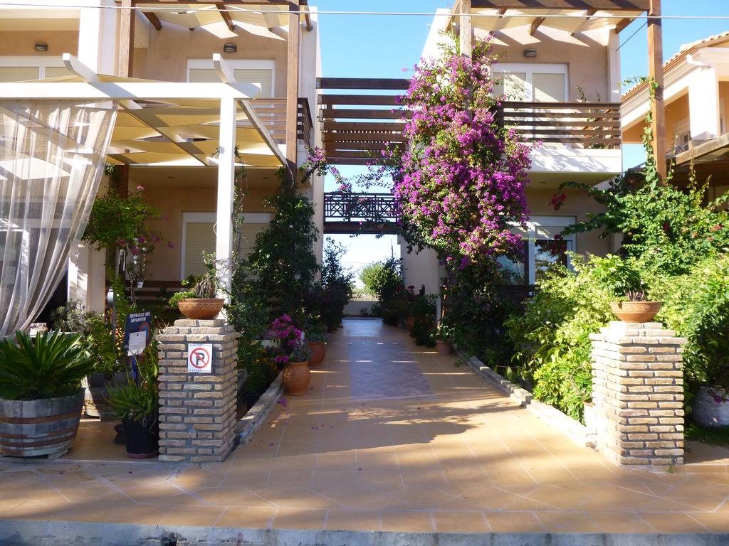 Giovanni Mare Kourouta Exterior photo